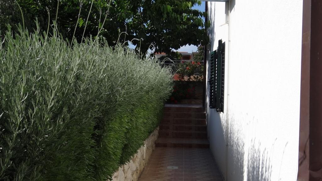Apartments Milka Trogir Exterior photo