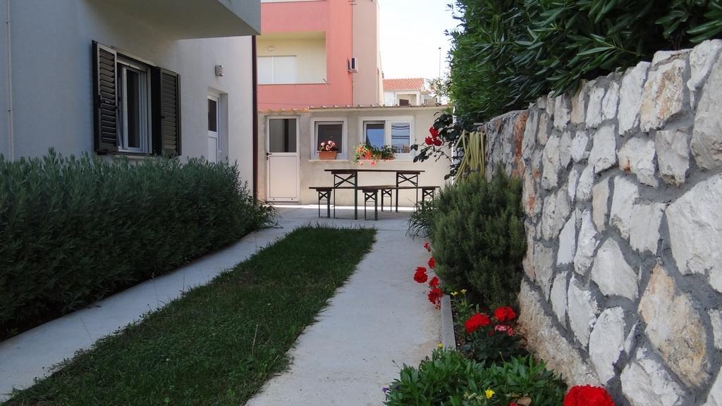 Apartments Milka Trogir Exterior photo