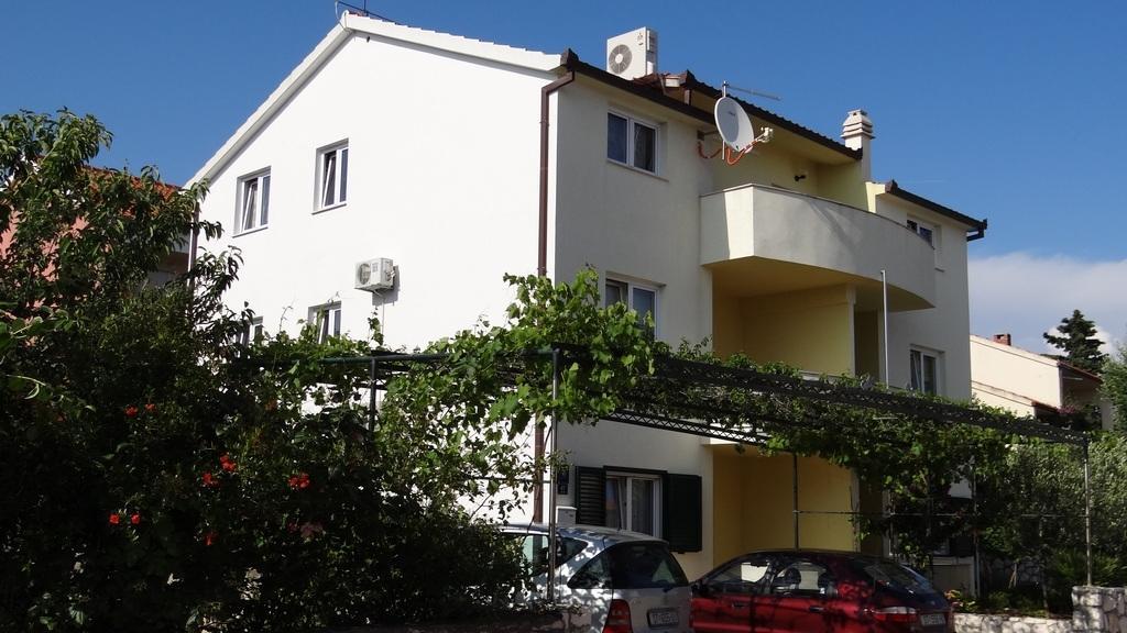 Apartments Milka Trogir Exterior photo
