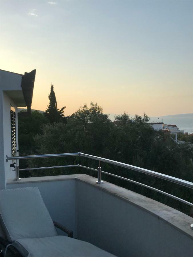 Apartments Milka Trogir Exterior photo