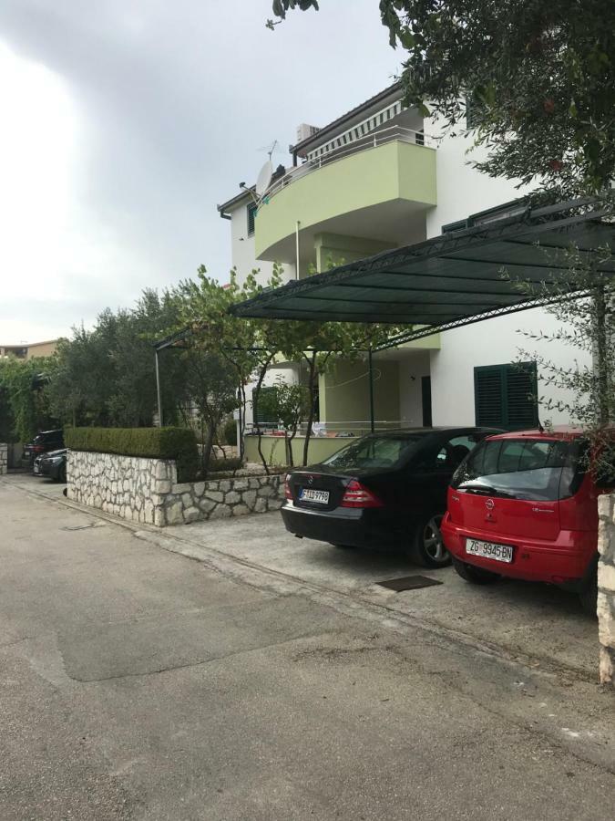 Apartments Milka Trogir Exterior photo